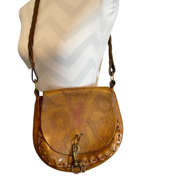 VINTAGE 60's or 70's Tooled & Etched Leather Crossbody - Picture 1 of 16